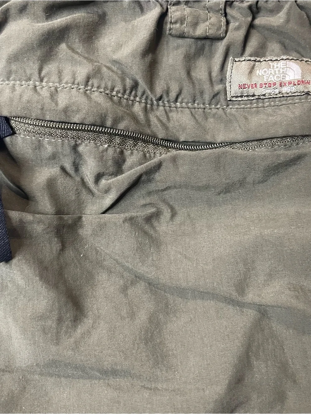 The North Face Nylon Cargo Shorts Large Olive Green Outdoor Utility Hiking
